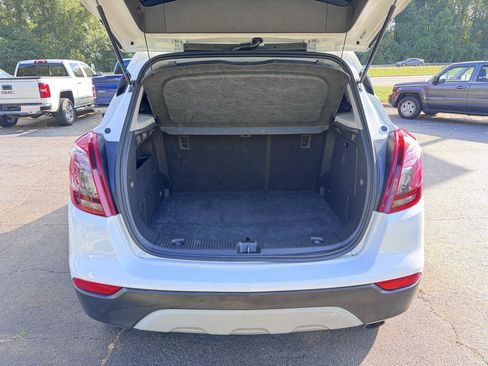 Used 2019 Buick Encore Essence AWD/4WD image 21
