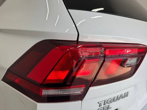 Used 2019 Volkswagen Tiguan SEL FWD image 34