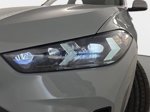 Certified 2025 BMW X5 xDrive40i w/ M Sport Package image 33