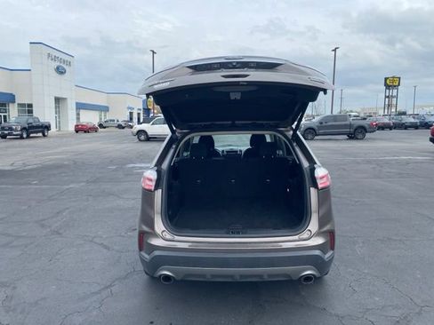 Used 2019 Ford Edge SEL image 5