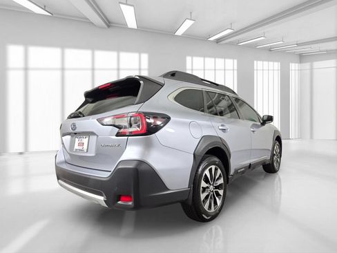 Used 2024 Subaru Outback Limited AWD/4WD image 8