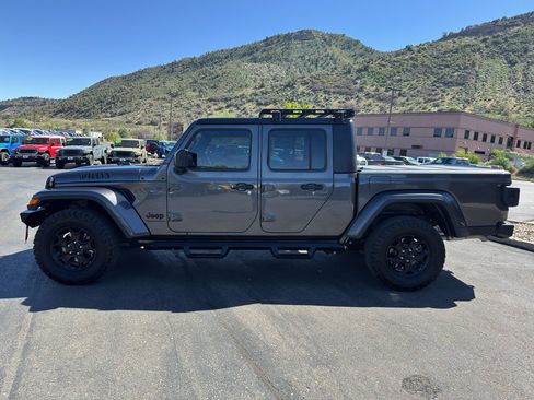 Used 2023 Jeep Gladiator Sport AWD/4WD image 4