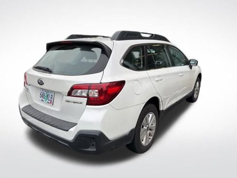 Used 2018 Subaru Outback 2.5i image 8