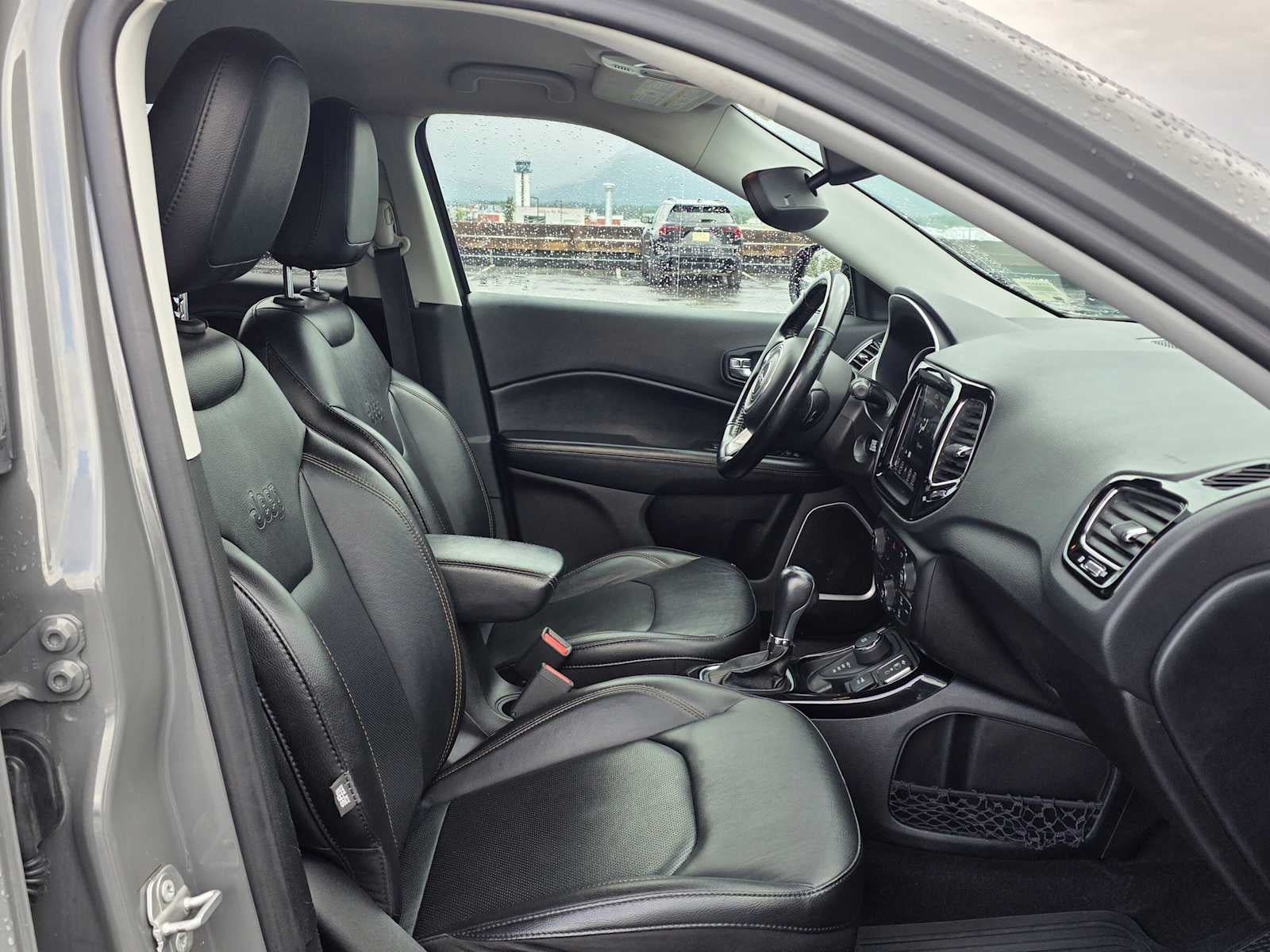 Used 2020 Jeep Compass Limited AWD/4WD image 11