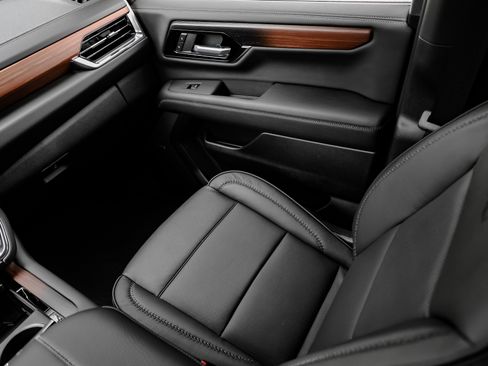 New 2026 GMC Yukon XL Denali image 37