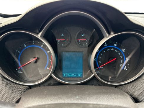 Used 2016 Chevrolet Cruze LT FWD image 16