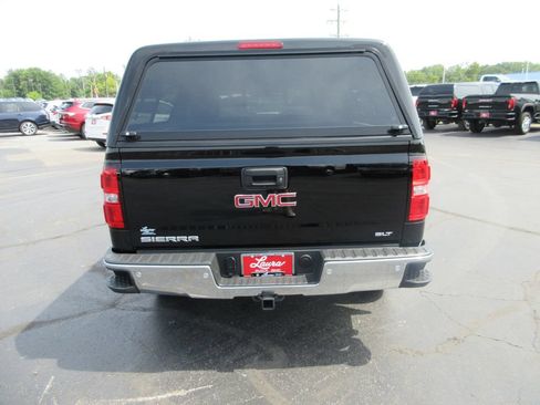 Used 2015 GMC Sierra 1500 SLT w/ SLT Crew Cab Value Package AWD/4WD image 8