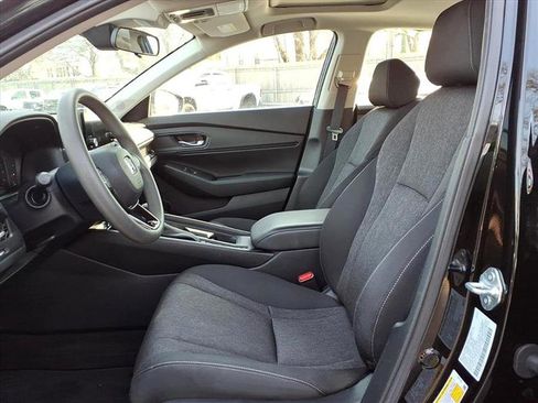 Used 2023 Honda Accord EX image 19