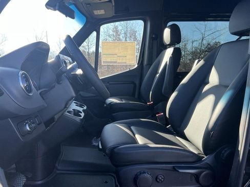 New 2025 Mercedes-Benz Sprinter 2500 image 13