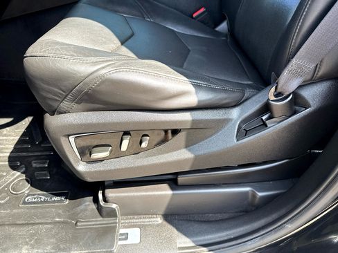 Used 2016 Cadillac Escalade ESV Luxury image 14