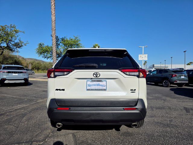 Used 2022 Toyota RAV4 XLE Premium AWD/4WD image 11