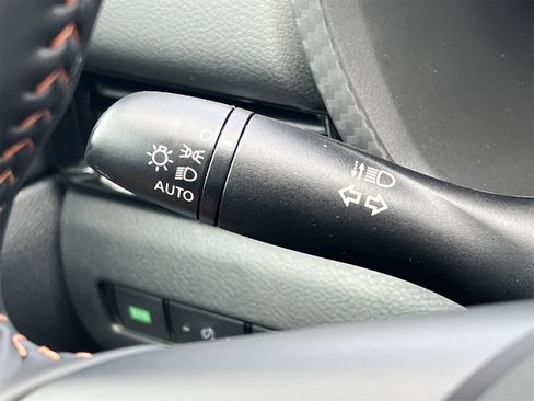 New 2025 Nissan Sentra SR w/ Midnight Edition image 11