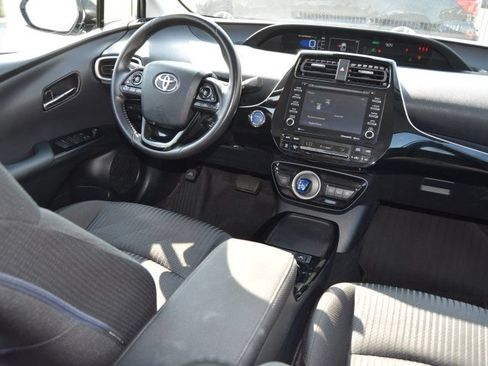 Used 2020 Toyota Prius Prime LE FWD image 25