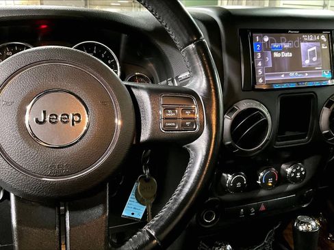 Used 2016 Jeep Wrangler Sport AWD/4WD image 19