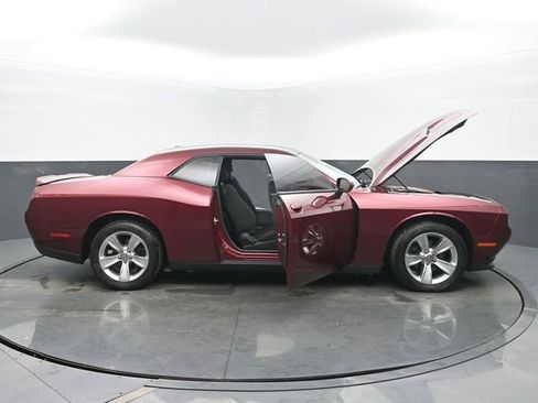 Used 2020 Dodge Challenger SXT image 55
