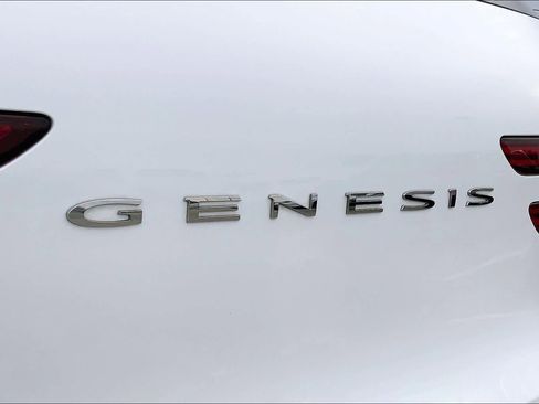 Used 2023 Genesis GV70 2.5T w/ Sport Prestige Package image 30