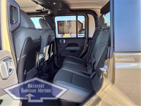 New 2026 Jeep Gladiator Mojave w/ Safety Group image 16