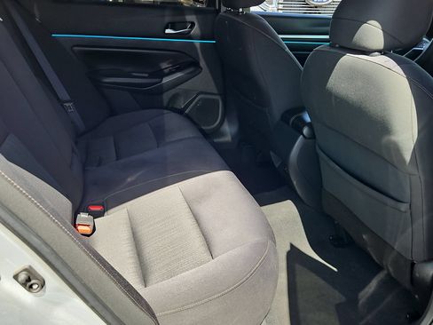 Used 2021 Nissan Altima 2.5 SV FWD image 24