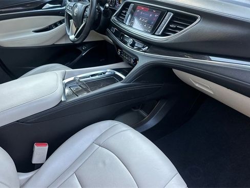 Used 2022 Buick Enclave Premium w/ Surround and Sites Package image 15