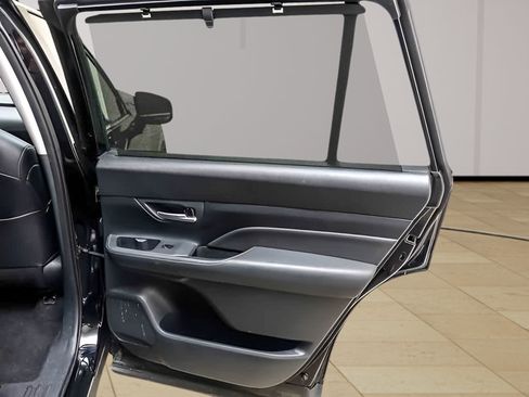Used 2025 Toyota Grand Highlander AWD image 22