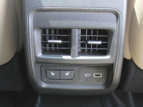 Used 2024 Cadillac XT4 Premium Luxury w/ Active Safety Package FWD image 18
