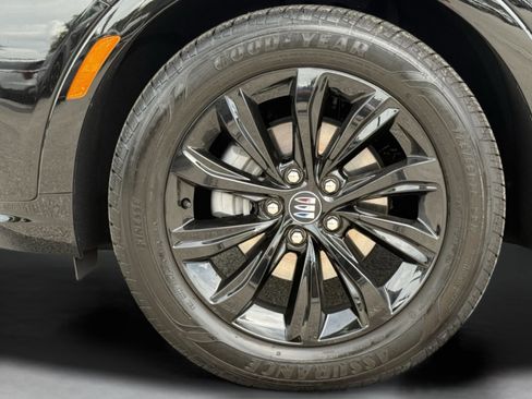 Used 2025 Buick Envista Sport Touring w/ Convenience I Package FWD image 38
