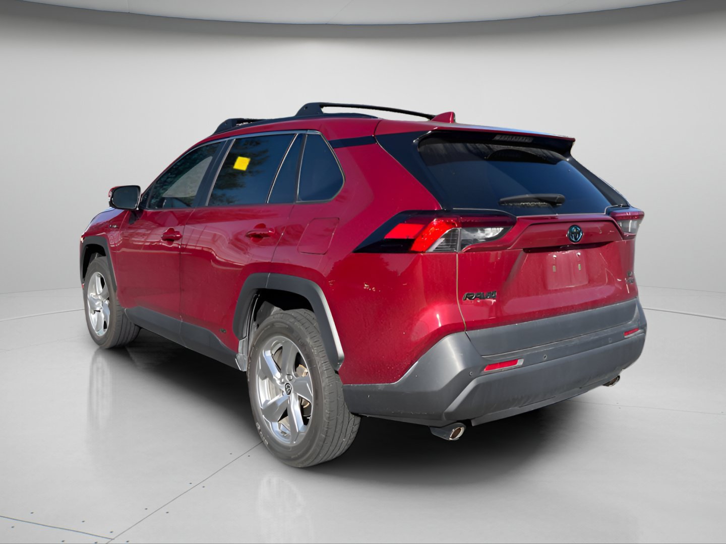 Used 2021 Toyota RAV4 XLE Premium AWD/4WD image 13