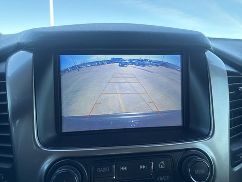 Used 2018 Chevrolet Tahoe LT image 36