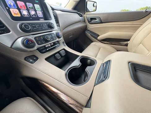 Used 2018 GMC Yukon SLT image 10