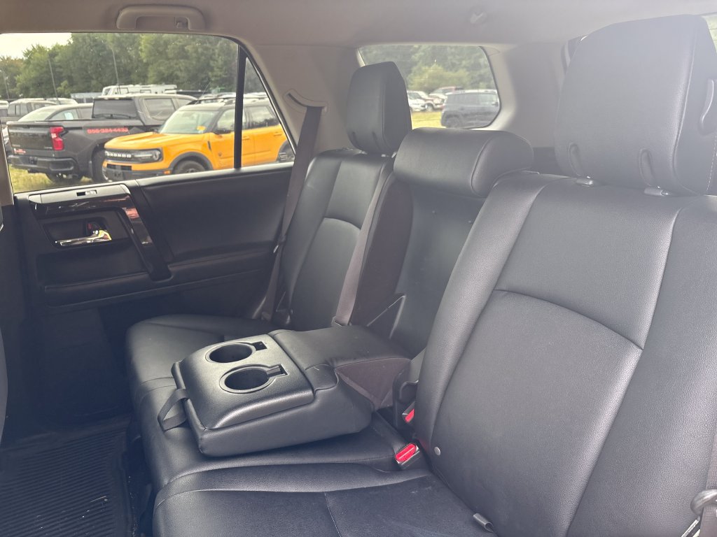Used 2019 Toyota 4Runner TRD Off-Road Premium AWD/4WD image 15