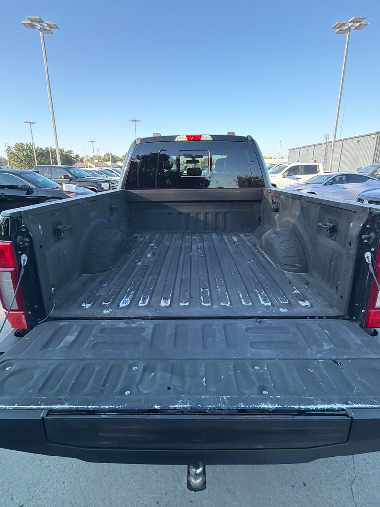 Used 2020 Ford F250 Platinum w/ FX4 Off-Road Package AWD/4WD image 4