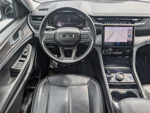 Used 2022 Jeep Grand Cherokee Limited AWD/4WD image 18