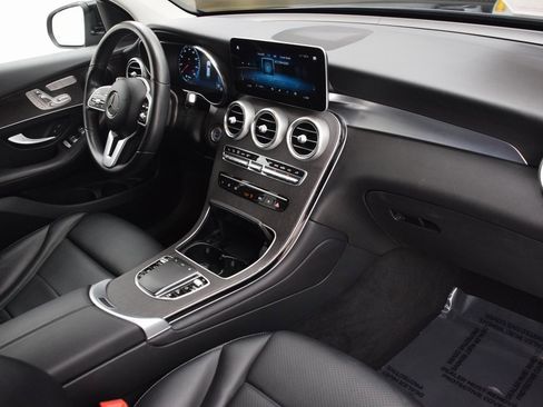 Certified 2022 Mercedes-Benz GLC 300 image 14