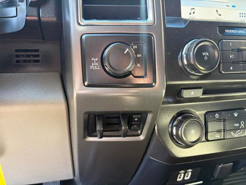 Used 2018 Ford F250 XLT w/ FX4 Off-Road Package AWD/4WD image 22