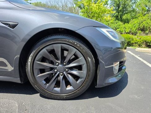 Used 2017 Tesla Model S 75 RWD image 5