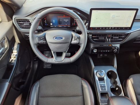 Certified 2024 Ford Escape ST-Line w/ Tech Pack #1 AWD/4WD image 6