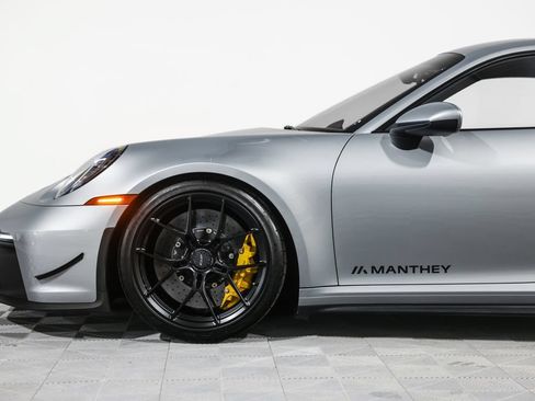 Used 2022 Porsche 911 GT3 RWD image 16