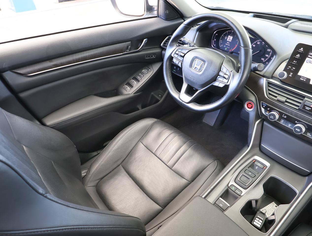 Used 2019 Honda Accord Touring image 15