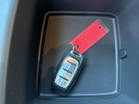 New 2026 Chrysler Pacifica Select w/ S Appearance Package image 27