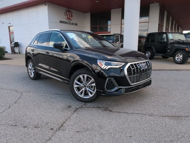 Used 2025 Audi Q3 2.0T Premium AWD/4WD image 3