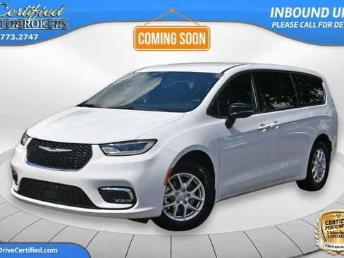 Used 2025 Chrysler Pacifica Select FWD image 1