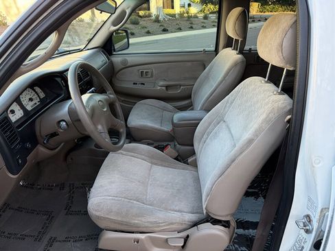 Used 2004 Toyota Tacoma PreRunner image 14