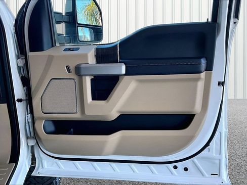 Used 2021 Ford F350 Lariat w/ Lariat Ultimate Package AWD/4WD image 18