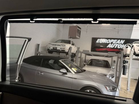Used 2013 Honda Odyssey Touring image 19