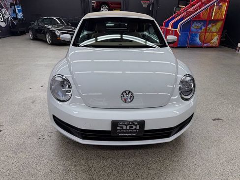 Used 2014 Volkswagen Beetle 1.8T FWD image 5