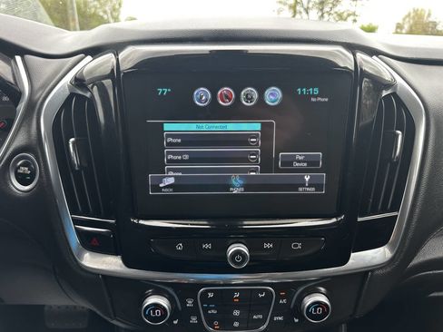 Used 2018 Chevrolet Traverse LT image 32