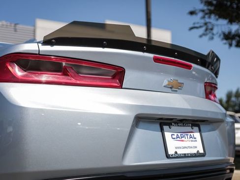 Used 2018 Chevrolet Camaro LT w/ RS Package RWD image 31