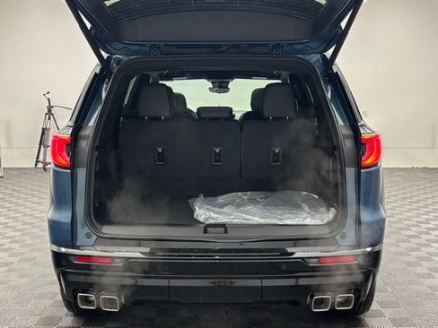 New 2026 GMC Acadia Denali Ultimate image 12