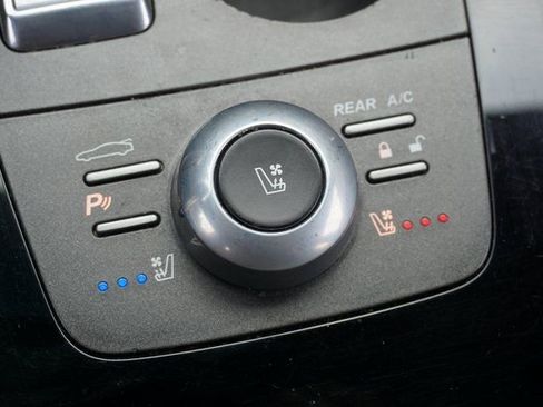 Used 2012 Aston Martin Rapide Luxe image 22