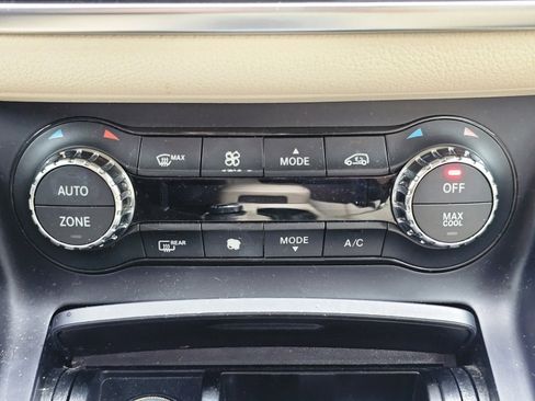 Used 2016 Mercedes-Benz GLA 250 GLA 250 image 15